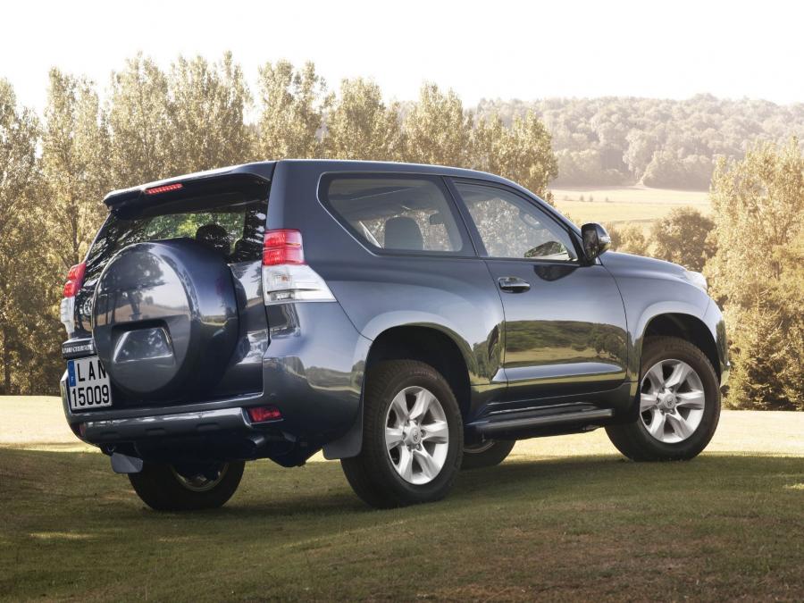  Toyota Land Cruiser Prado 150 3-Door 2009 года  (фото 6 из 6)